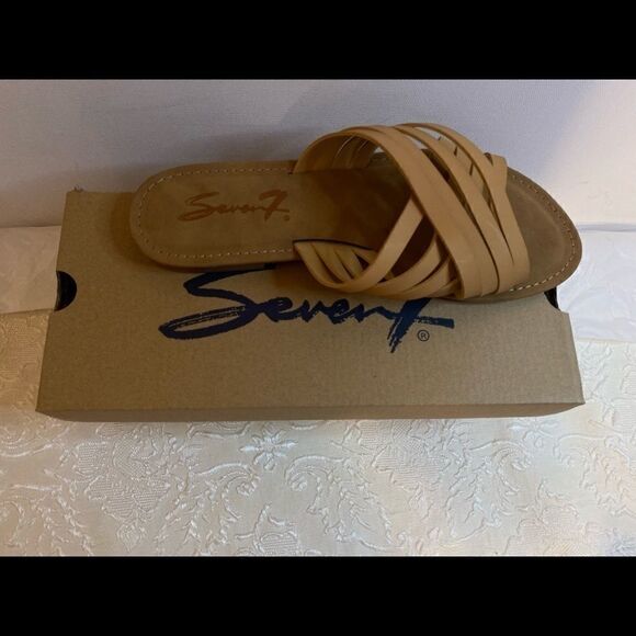 🛍️Seven 7 Melbourne Multi strap comfort sandals available in Sizes:7,  11 🎁 - Picture 5 of 9